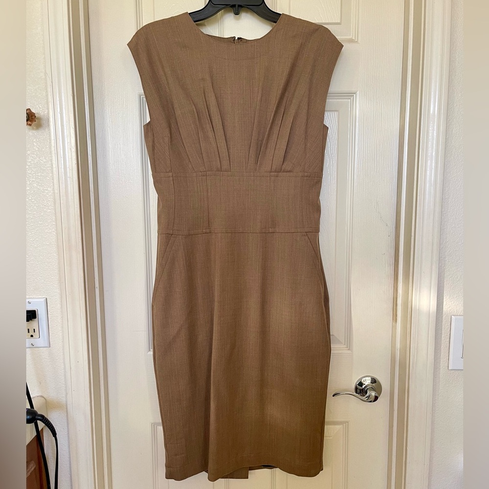 Classy Banana Republic Dress